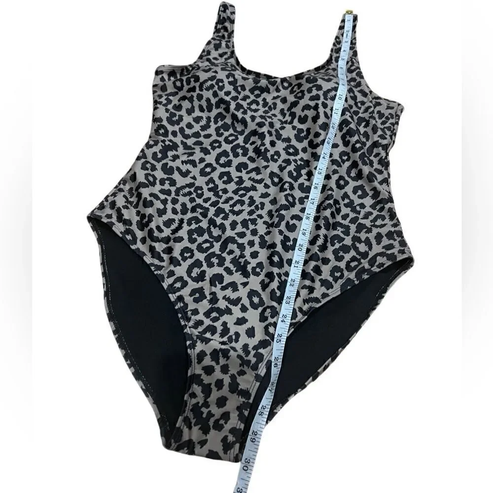 Nicole Miller one piece swimsuit cheetah print size large